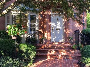 6408 Eastleigh Ct, Springfield, VA 22152