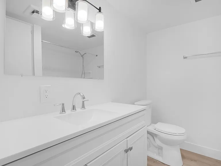 Shelfield Apartments — Photo 27