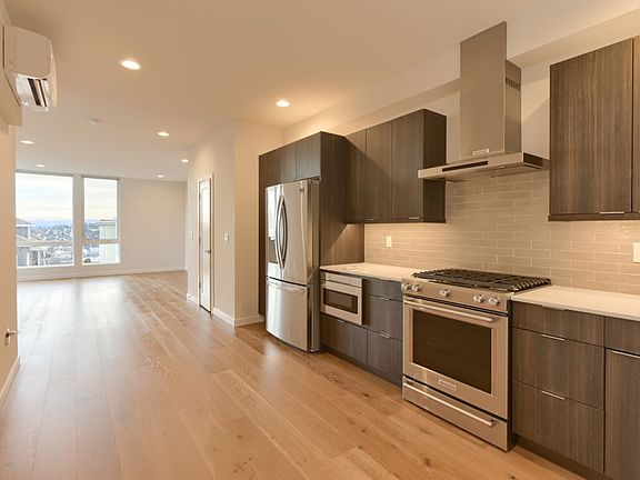 3rd image of 1916 5th Ave N #C