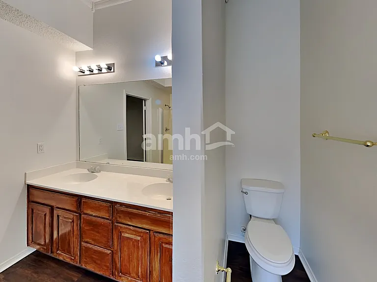 6024 Silkcrest Trl — Photo 13