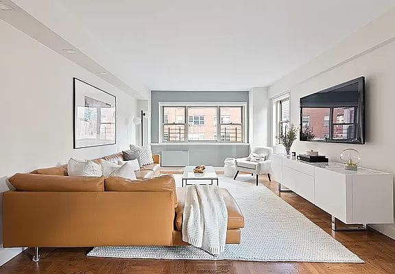 4th image of 35 Park Ave #12AB