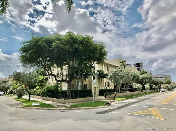110 Salamanca Ave #Ph, Coral Gables, FL 33134