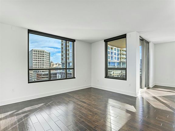 2nd image of 300 Bowie St #1001