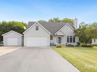 109 Foley Dr, Essex, IL 60935