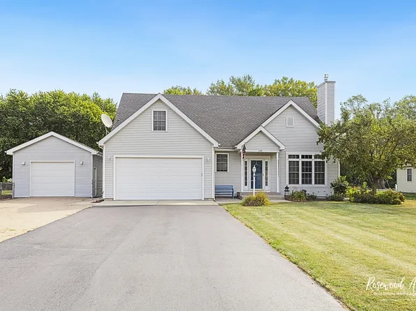 109 Foley Dr, Essex, IL 60935