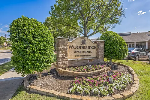 Woodbridge Apartments Photo 1