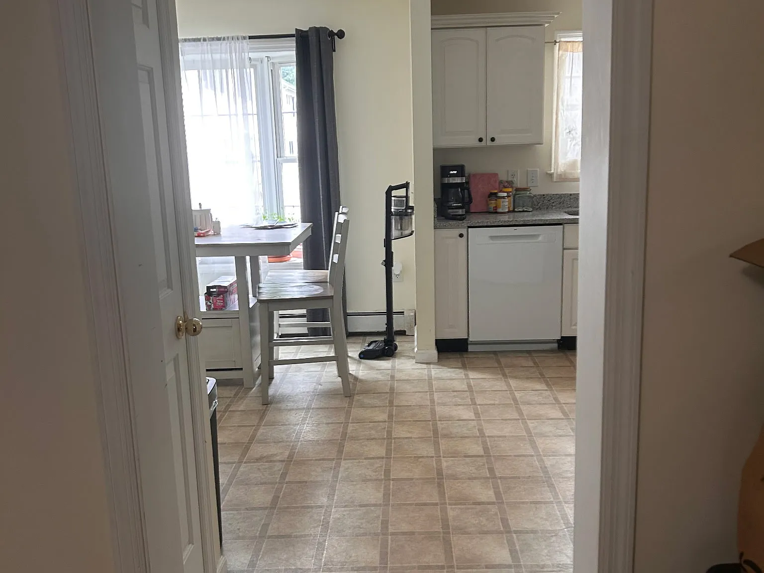 2 bed, 1.5 bath, 1024 sqft, $2,750 — Photo 4