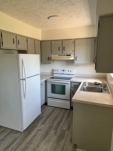 420 Kolpwood Ave NW #420 Photo 1