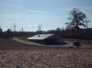 3163 Cedar Grove Rd, Big Sandy, TN 38221