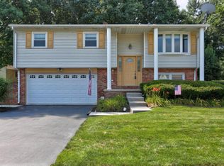 524 Hummingbird Dr, Lititz, PA 17543