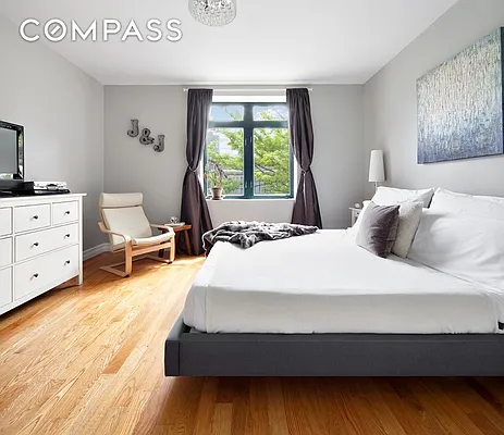 Rented by Compass | media 13