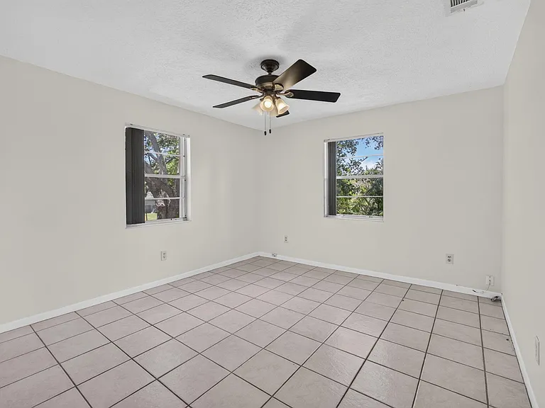 708 SW Gardens Blvd — Photo 27