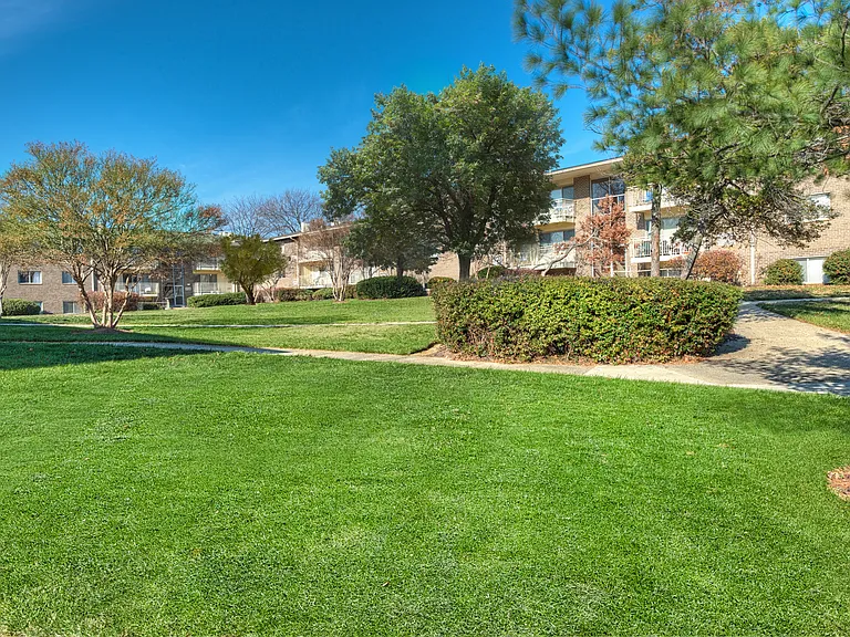 Penn Mar — Photo 10