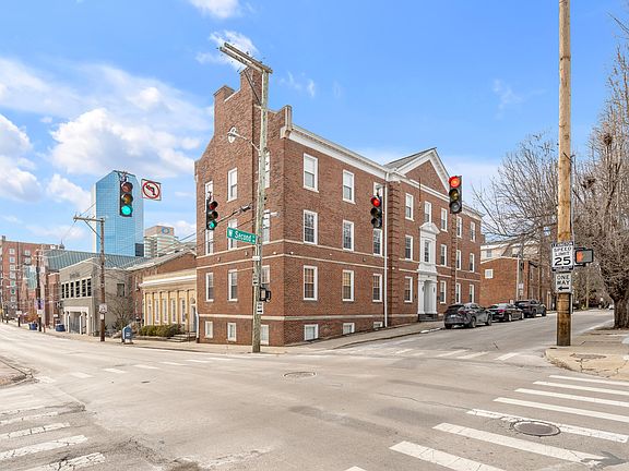 2nd image of 200 W 2nd St #400