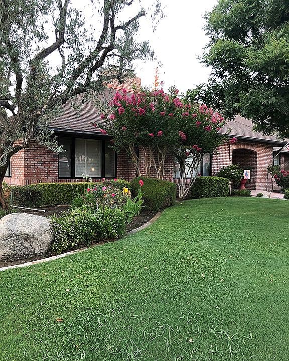 2nd image of 7712 Avenida Valedor