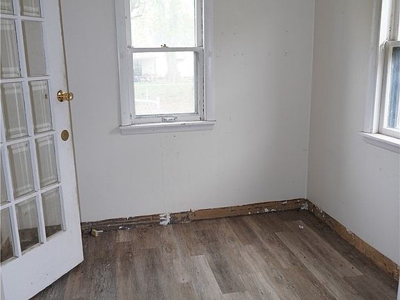 5th image of 1635 Triplett Blvd