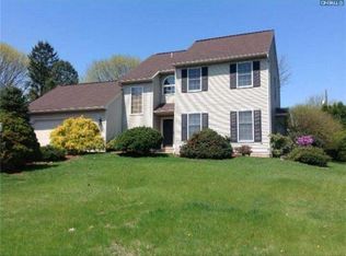 803 Suellen Dr, Reading, PA 19605
