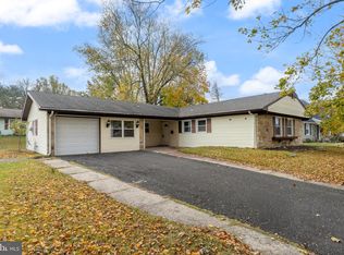 142 Harrington Cir, Willingboro, NJ 08046