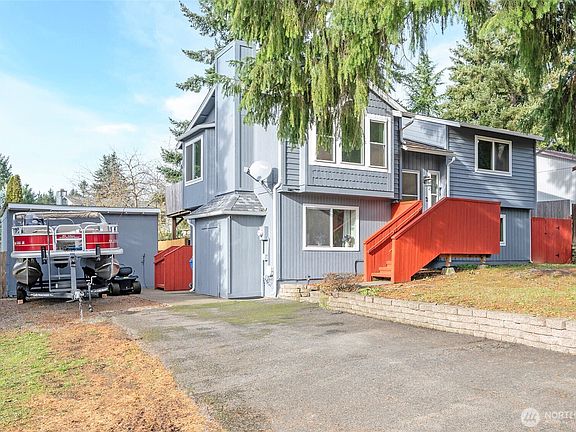 2nd image of 12214 221st Avenue Ct E