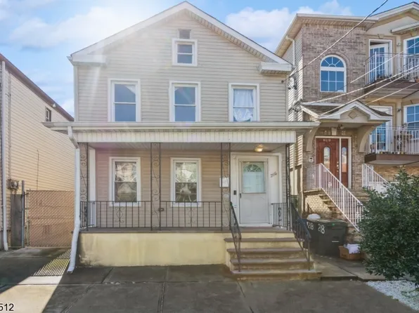 216 South St, Elizabeth City, NJ 07202