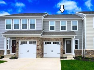 1128 Meadow Run, Akron, OH 44321