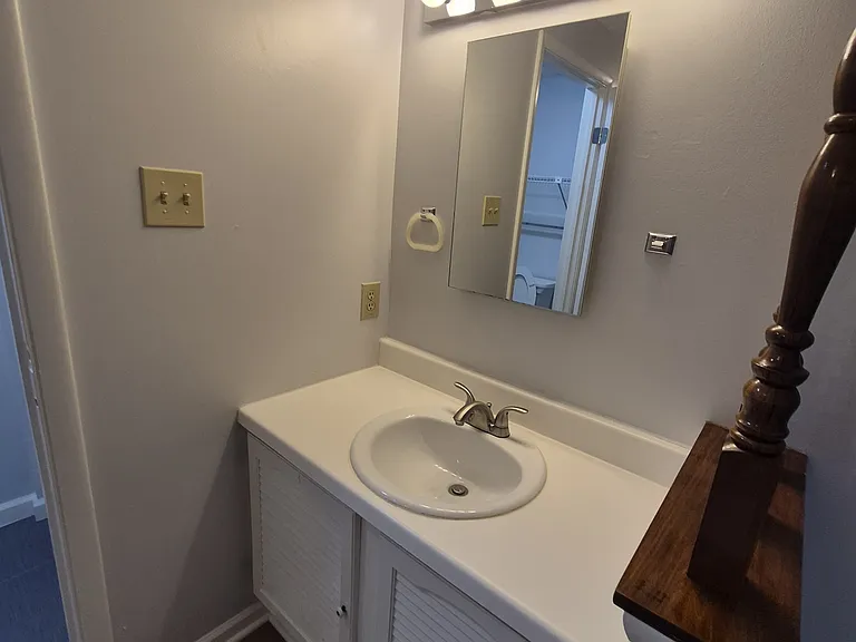 7831 Havenside Ter — Photo 15