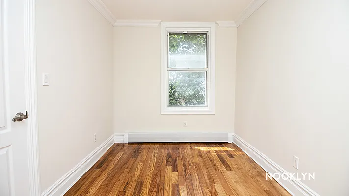 Rented by Nooklyn NYC LLC | media 6