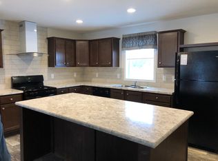36 Winchester Trl, Goshen, IN 46526