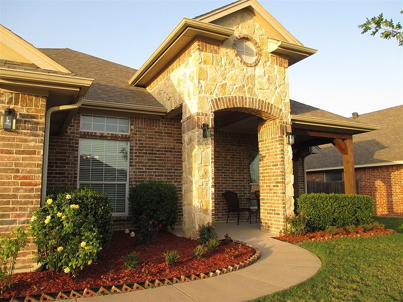 1st image of 237 Lottie Ln