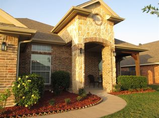 237 Lottie Ln, Saginaw, TX 76179