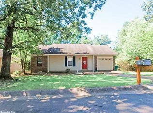 9 Point West Cir, Little Rock, AR 72211