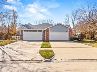 7431 Red Oak Rd, Lincoln, NE 68516