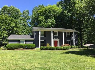 119 Ridge Crest Dr, Chesterfield, MO 63017