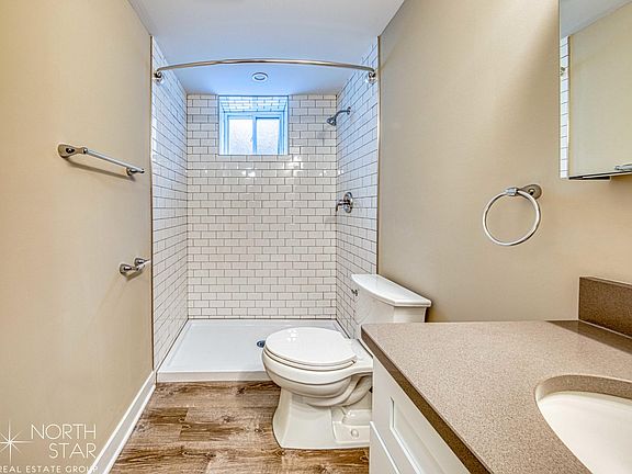 4th image of 3404 N Elaine Pl #G