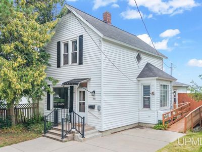 1001 Lake Shore Dr, Escanaba, MI, 49829