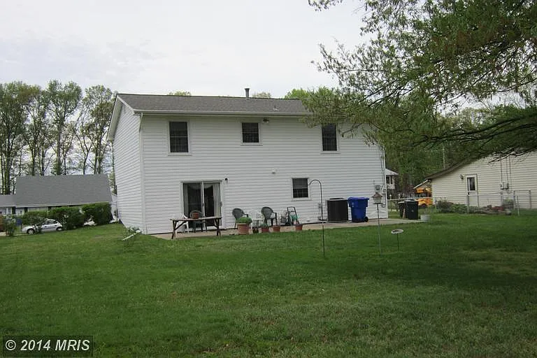 857 Copley Ave photo 1