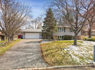 3380 Oak Ter, White Bear Lake, MN 55110