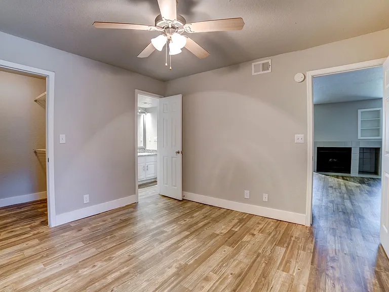 Waterside Apartments Tulsa — Photo 16