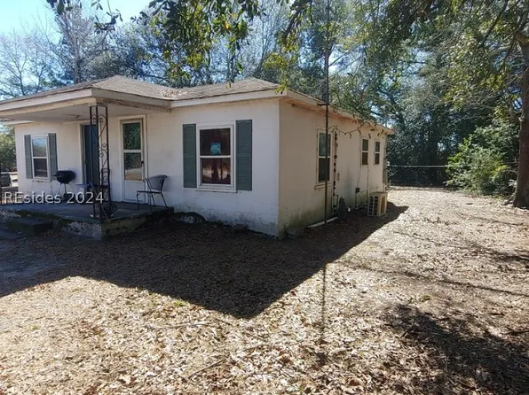 442 Walnut St E, Salley, SC 29137