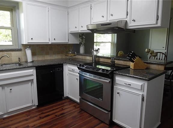5th image of 1414 Clearfield Dr