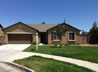 601 Bellis Ave, Dinuba, CA