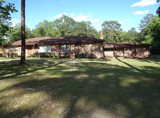 1710 Lakeside Pl, Vidalia, GA 30474