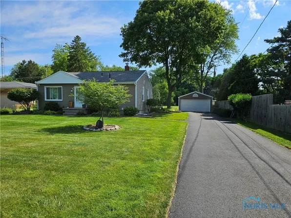 2535 Green Valley Dr, Toledo, OH 43614