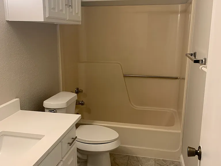 3120 Oak Ridge Point — Photo 16