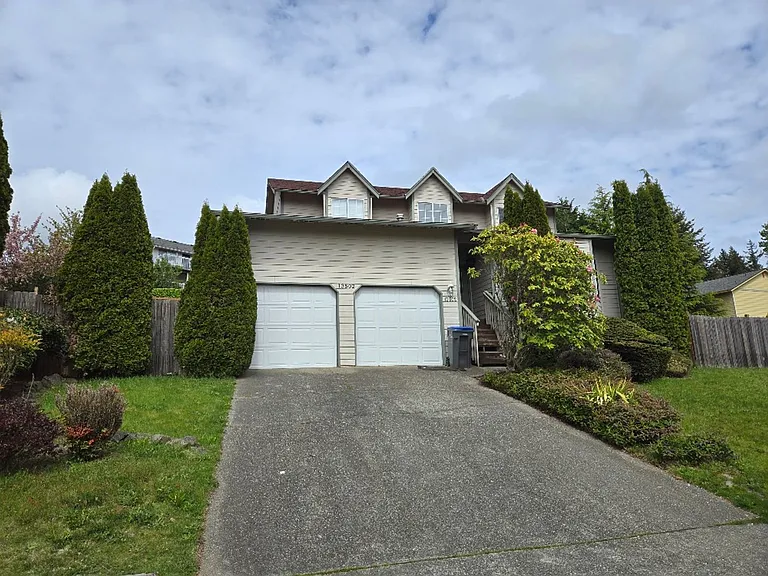 13502 Eldridge Pl NW — Photo 2