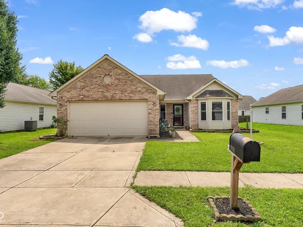 9733 Centennial Ct, Avon, IN 46123