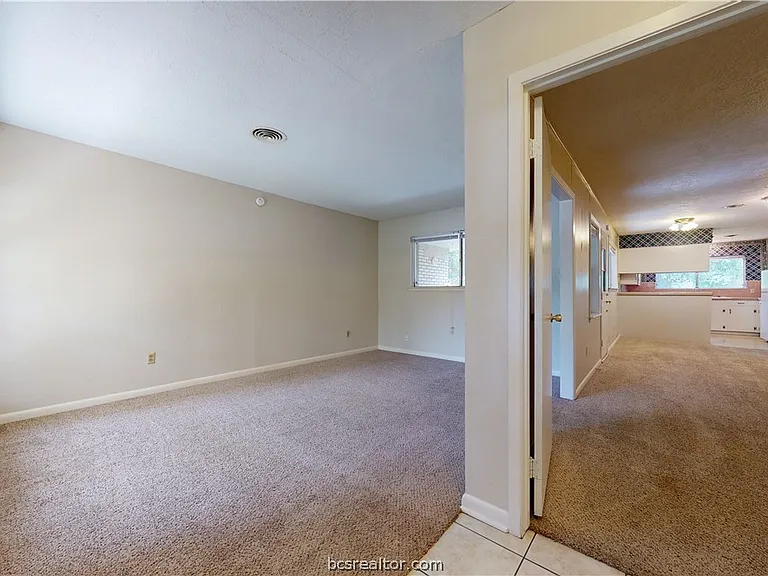 1217 Westover St — Photo 3