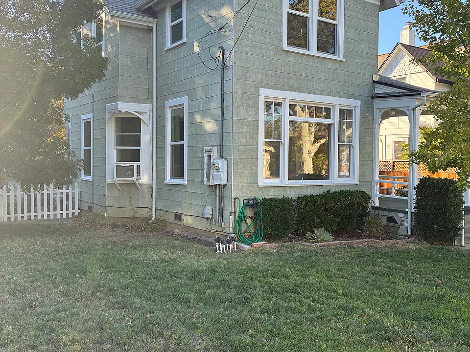 116 2nd St
