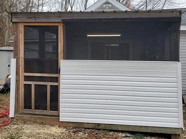 2271 Spring St, Spottsville, KY 42458