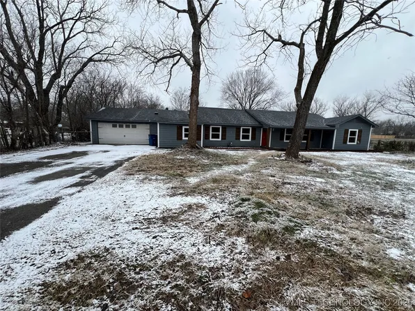 8502 E 15th St, Tulsa, OK 74112